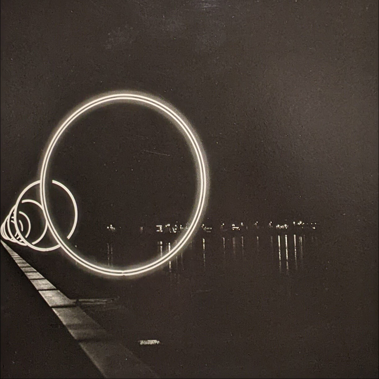 Photo 16B de la série « Série blanche pour nuit noire » par Laurent DUFLANC