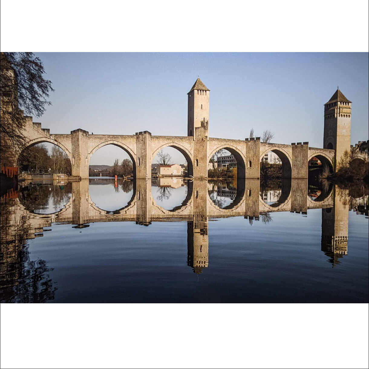 Photo 6B de la série « Lot of reflections » par Gregory BOUE